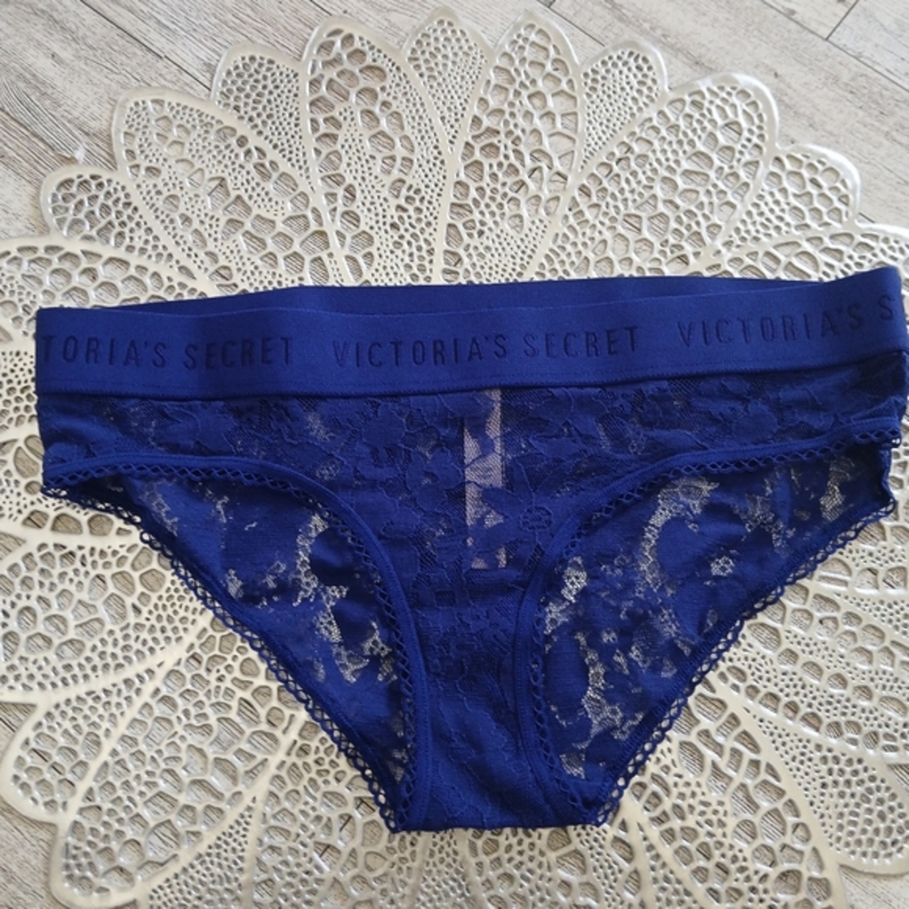 Victoria Secret Lace Hiphugger Iconic Logo At waistband